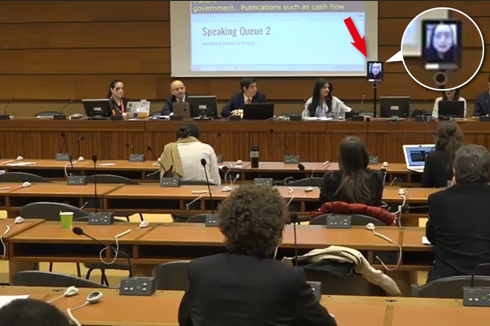 行政院政務委員唐鳳以機器人視訊方式，參與第12屆聯合國網際網路治理論壇，獲得與會國家代表熱烈回響。（圖片截取自 IGF）