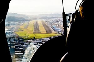 I frequently travel from Portland to Seattle on business. When I do, I fly this little airline known as SeaPort. Because they fly 9 seat propeller planes, they arent subject to any of the TSA pleasantries. As a result, you can show up 15 minutes before your flight. The pilot says Whos going to Seattle and walks you out to the plane. And its no more expensive than a regular commercial flight. But you have to kind of like flying. Because this is what it looks like from your passenger seat when youre coming in for a landing. And for any aviation buffs, thats a line of new Boeing 777s on the right of the runway.