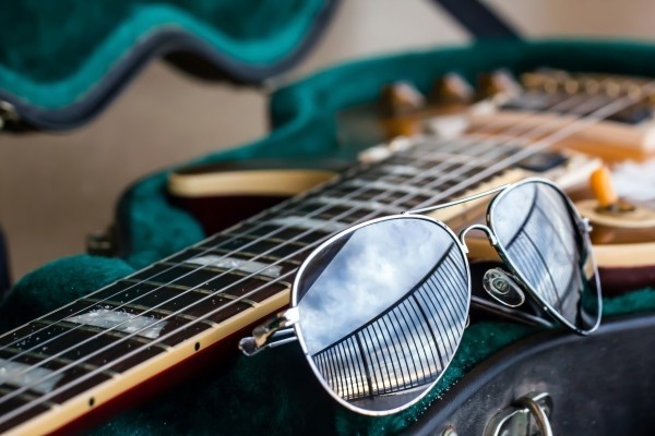 guitar-aviator-sunglasses-fashion-sand-music-rock