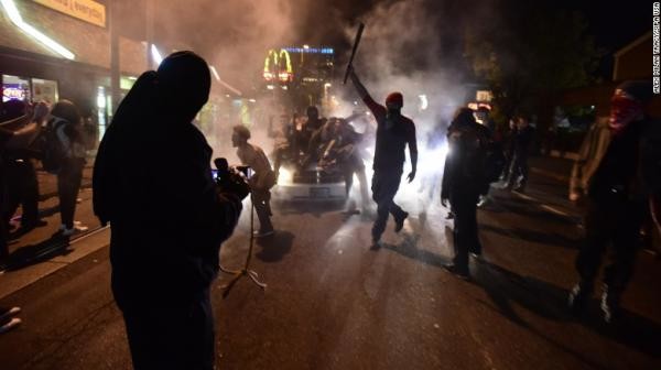 波特蘭示威被警方定位“騷亂”