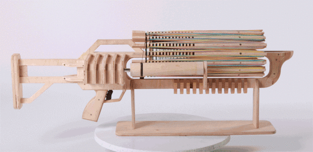 【Crowdfunding 專欄】 竹槍界的霸主：一次可以連發 672 發的橡皮筋機關槍 | TechOrange 科技報橘