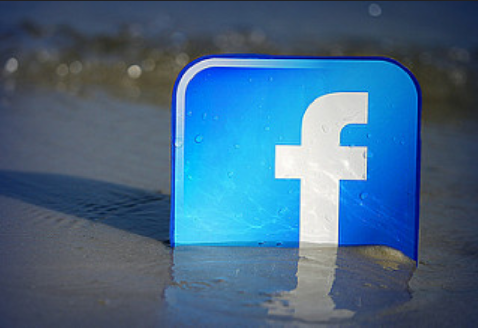 臉書 Facebook 傳出將開發者報告誤傳給 APP 測試人員。