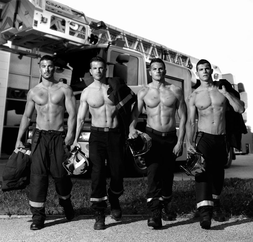 french-firemen-calendar-2016-pompiers-sans-frontieres-fred-goudon-24