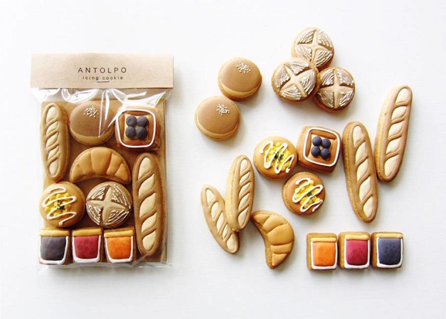 Japanese-Iced-Sugar-Cookies-by-Antolpo1-900x644