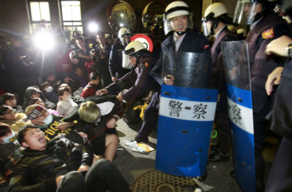 Taiwan-Protest_lau3_meitu_4