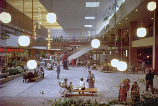 southdale_center_1956