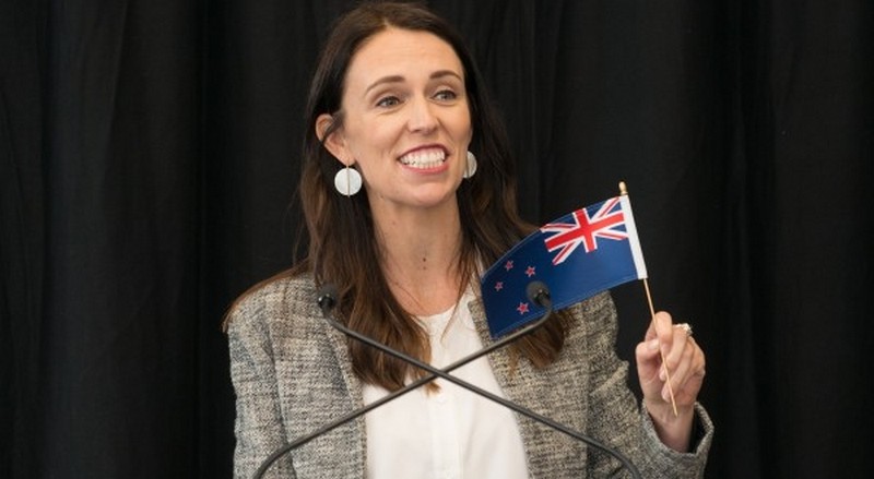 紐西蘭總理阿爾登提議一天只上四天班。