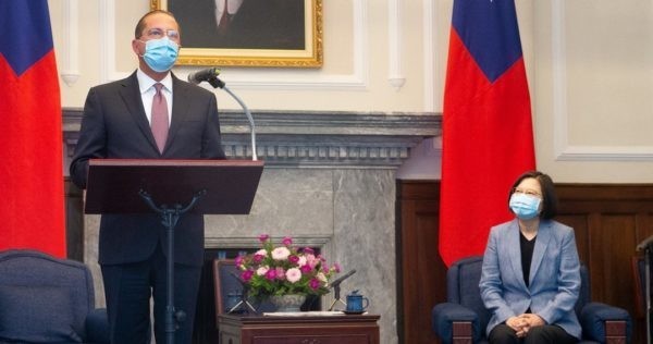 美國衛生部長艾薩與總統蔡英文會面