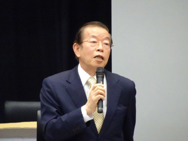 駐日代表謝長廷24日接受日本執政黨自由民主黨內的團體「保守團結之會」邀請，在參議院議員會館發表演說。